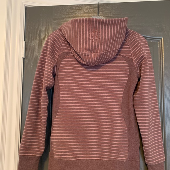 Lululemon 🍋 Scuba hoodie- Size 4 - Picture 4 of 4